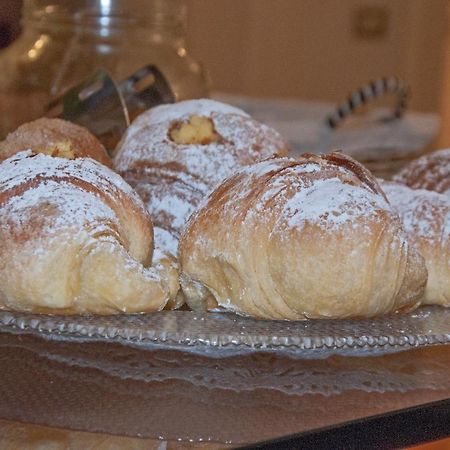 Domus Nova Residenza Il B&B Mantova Eksteriør billede
